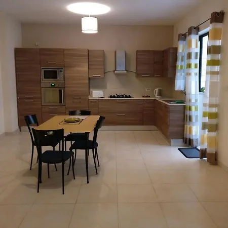 Lägenhet Mandalay Mellieħa